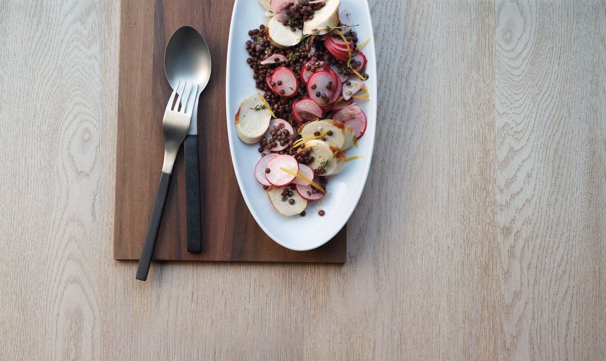 Rezept-Kalbsbratwurst-Salat-mit-schwarzen-Linsen