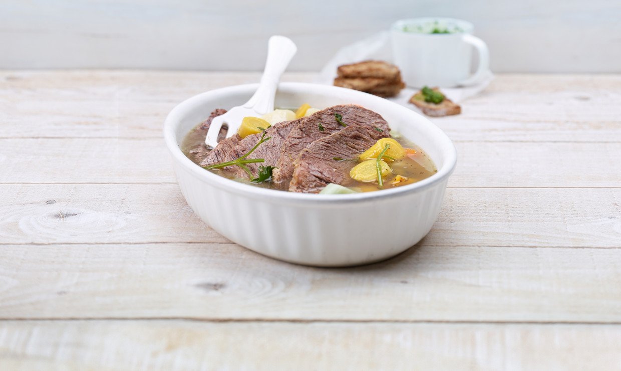 Rezept_Siedfleisch_vom_Rind_mit_Gemuese_und_Peterli_Pesto
