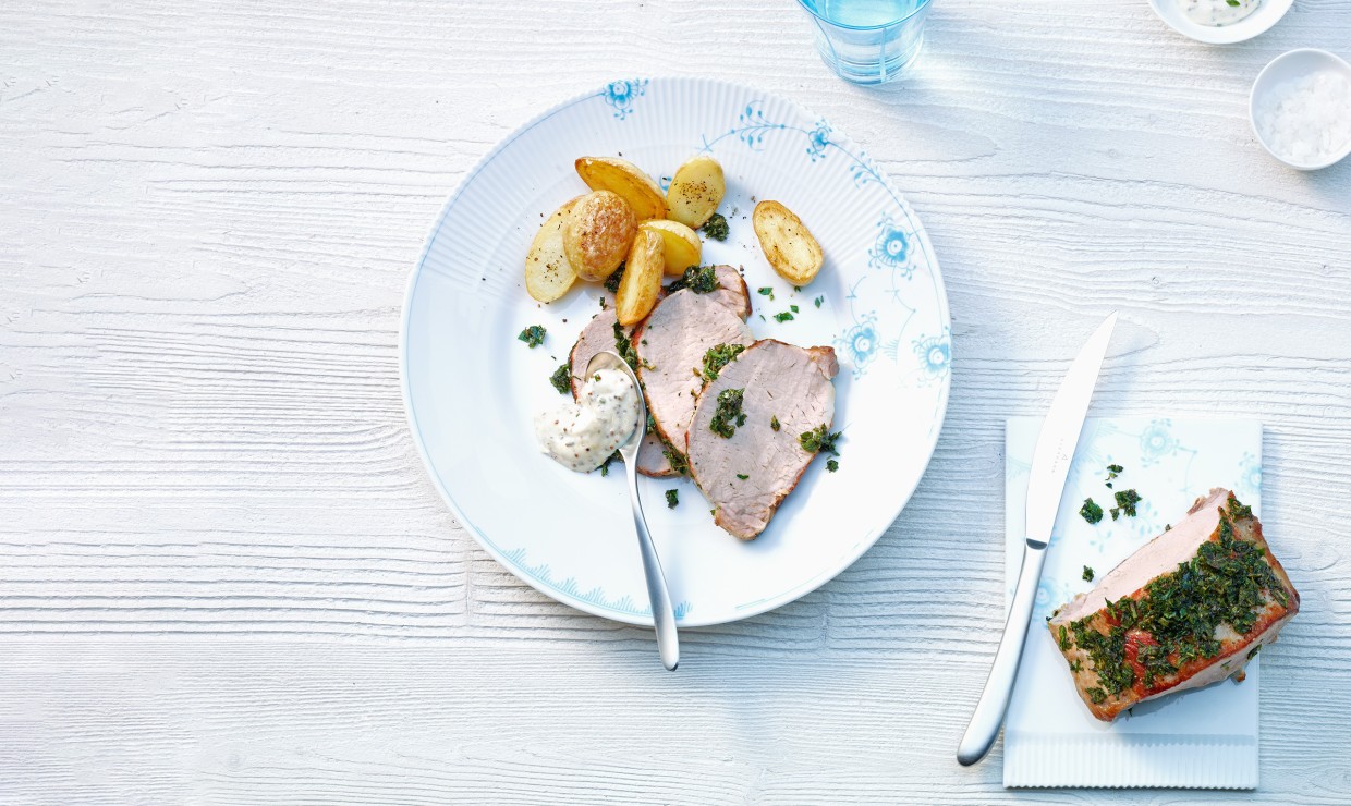 Kalter Schweinsbraten im Kräutermantel - Schweizer Fleisch