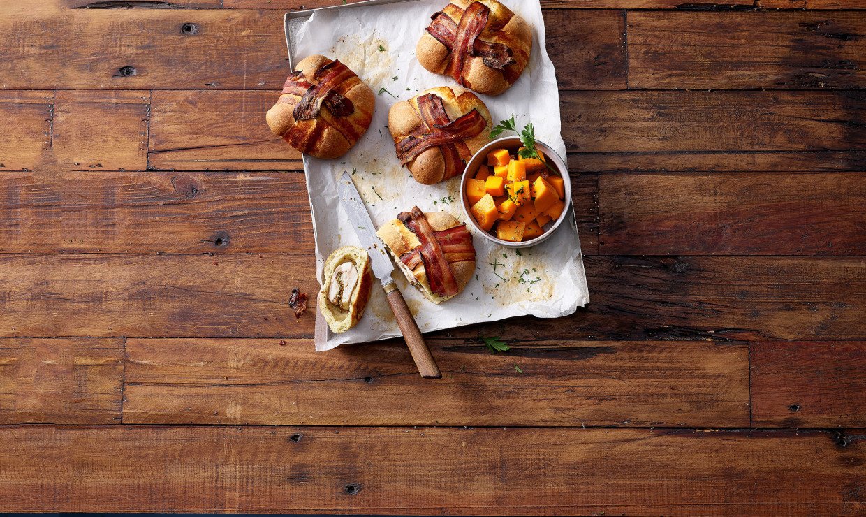 Hero-pouletoberschenkel-in-kraeuter-briocheteig.jp