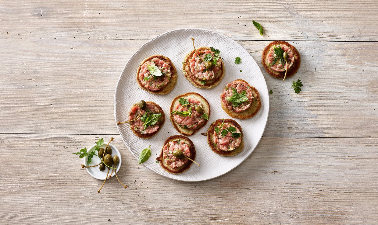 Kräuter-Blini mit Kalbstatar - Schweizer Fleisch