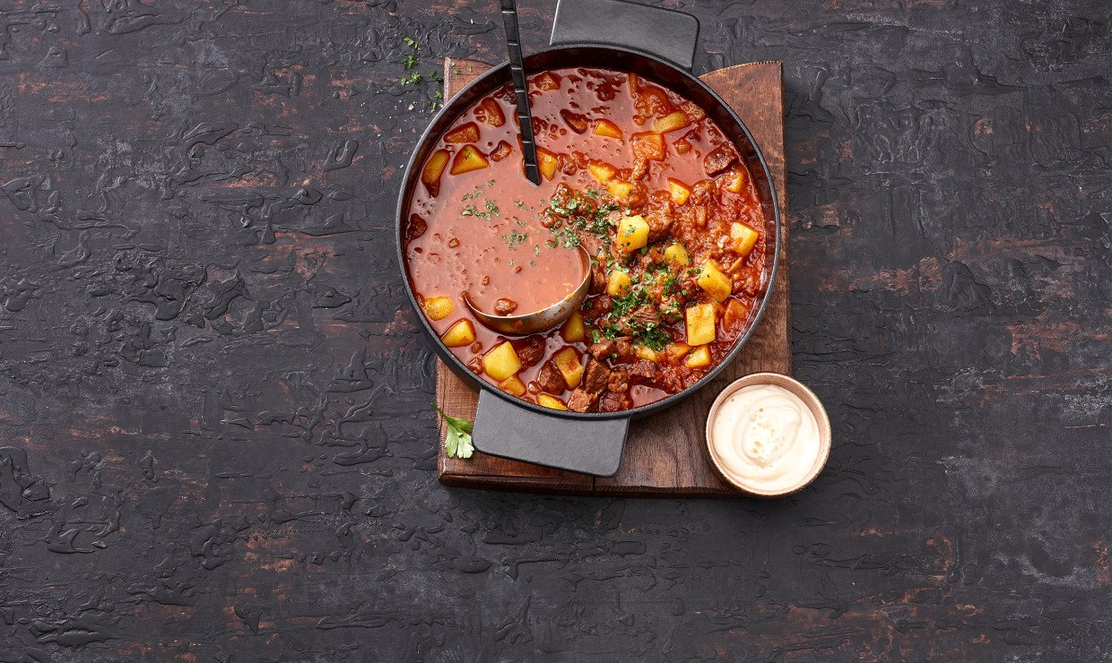 Wiener Gulaschsuppe mit Kartoffeln - Schweizer Fleisch