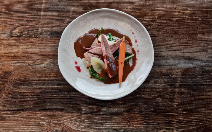 Schweinszunge in Holunderbalsamico