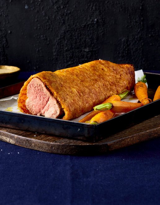 apoint_0225_Schweinsfilet-im-Kartoffelmantel-an-Trüffelsauce-mit-glasierten-Rüebli_Titel