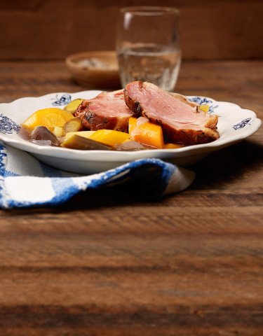 Rezept Geraeucherter Schweinshals im Ruebli Eintopf