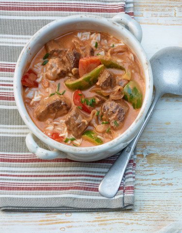 Rezept_Rindseintopf_mit_Pelati_Peperoni_Reis_und_Erdnussbutter
