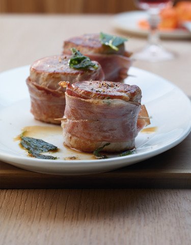 Rezept_Schweinsfiletmedaillons_mit_Rohschinken_und_Salbei