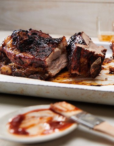 Rezept_Short_Ribs_vom_Kalb_an_wuerzig_rauchiger_Marinade