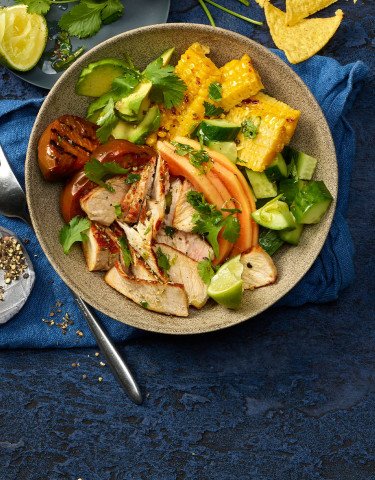 Bowl-mit-Schweinsnierstueck-Mais-Tomaten.jpg