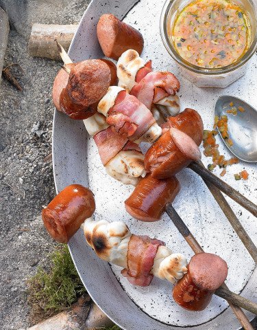 Cervelat-Spiess mit selbst gemachtem Gemüse-Ketchup