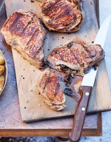 Schweinskoteletts-mit-Steinpilzfuellung.jpg