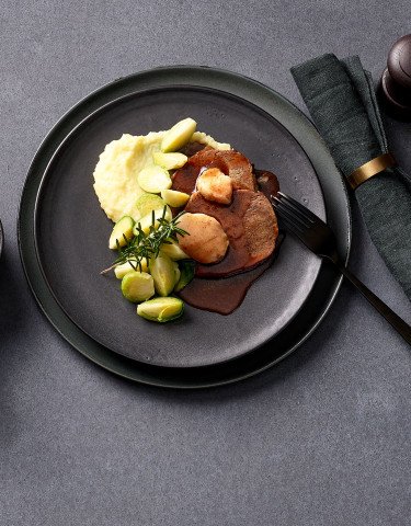 Angerichteter Teller von oben fotografiert