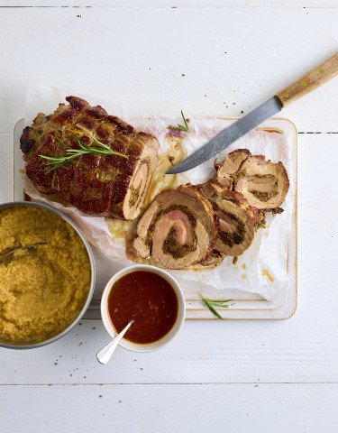 apoint_0125_Schweinsrollbraten_mit_Pilzfuellung