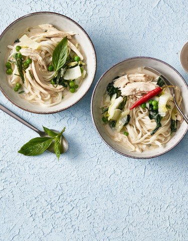 nudel_gemuesxebowl_mit_poulet