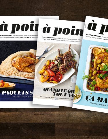 Magazine auf Holz-Untergrund