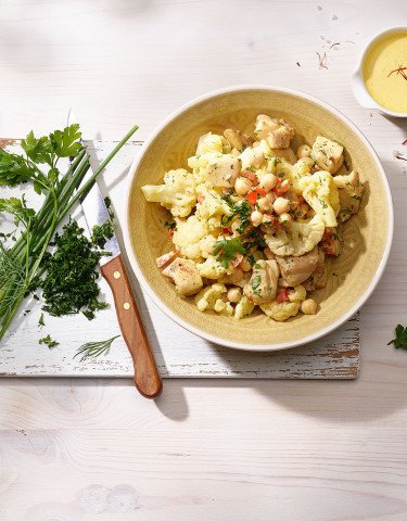 Salade de chou-fleur et pois chiches au poulet